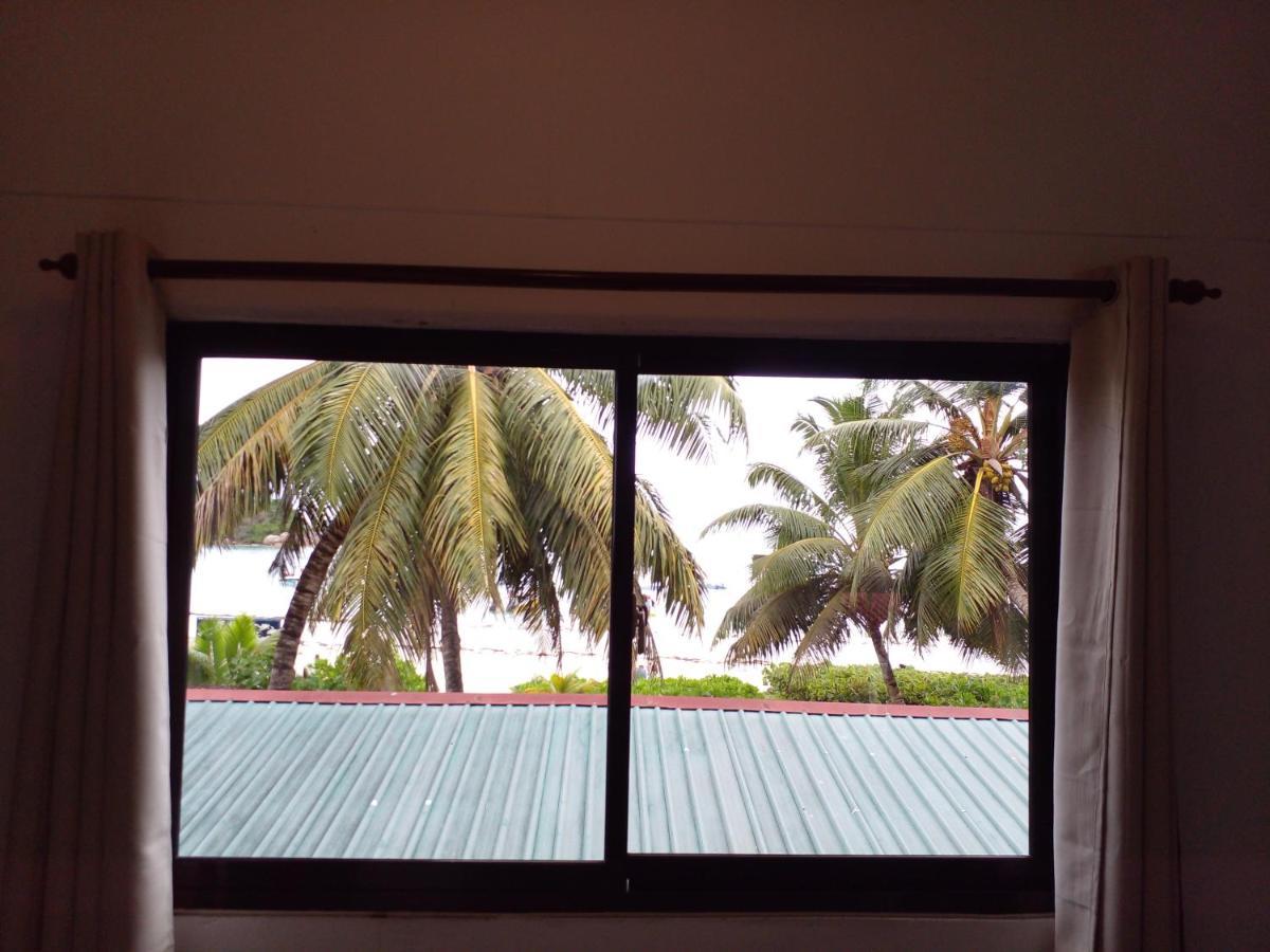 Rosemary'S Guesthouse Anse Volbert Village  Exterior photo